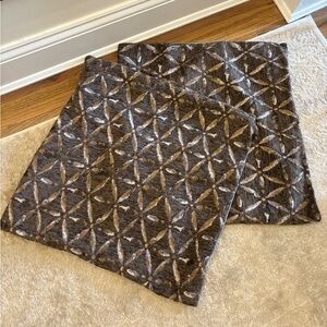 Amazon set of 2 Aztecs pillow cases new in bag never used